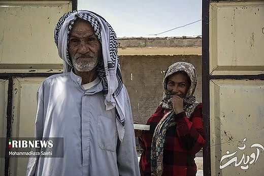 آبرسانی تانکرهای ارتش به روستاهای دشت آزادگان اهواز